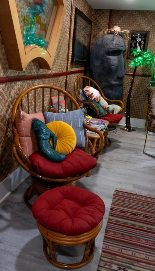 הוילה לואיוויל Tropical Tiki Hut מראה חיצוני תמונה
