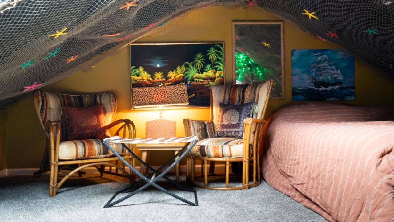הוילה לואיוויל Tropical Tiki Hut מראה חיצוני תמונה